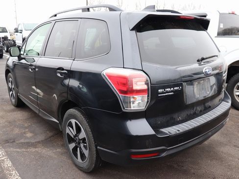 Used 2017 Subaru Forester 2.5i Premium image 6