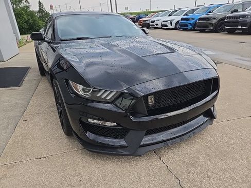 Used 2019 Ford Mustang Shelby GT350 w/ Technology Package RWD image 15