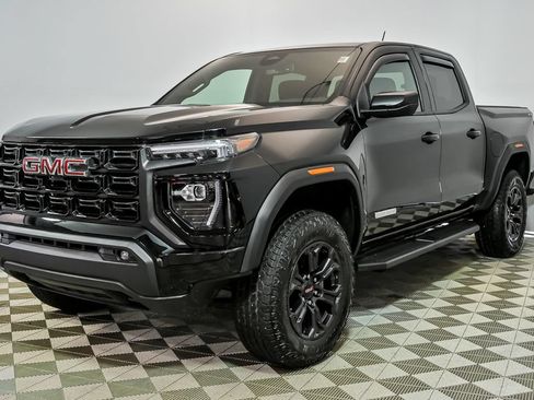 Used 2025 GMC Canyon Elevation w/ Convenience Package AWD/4WD image 5