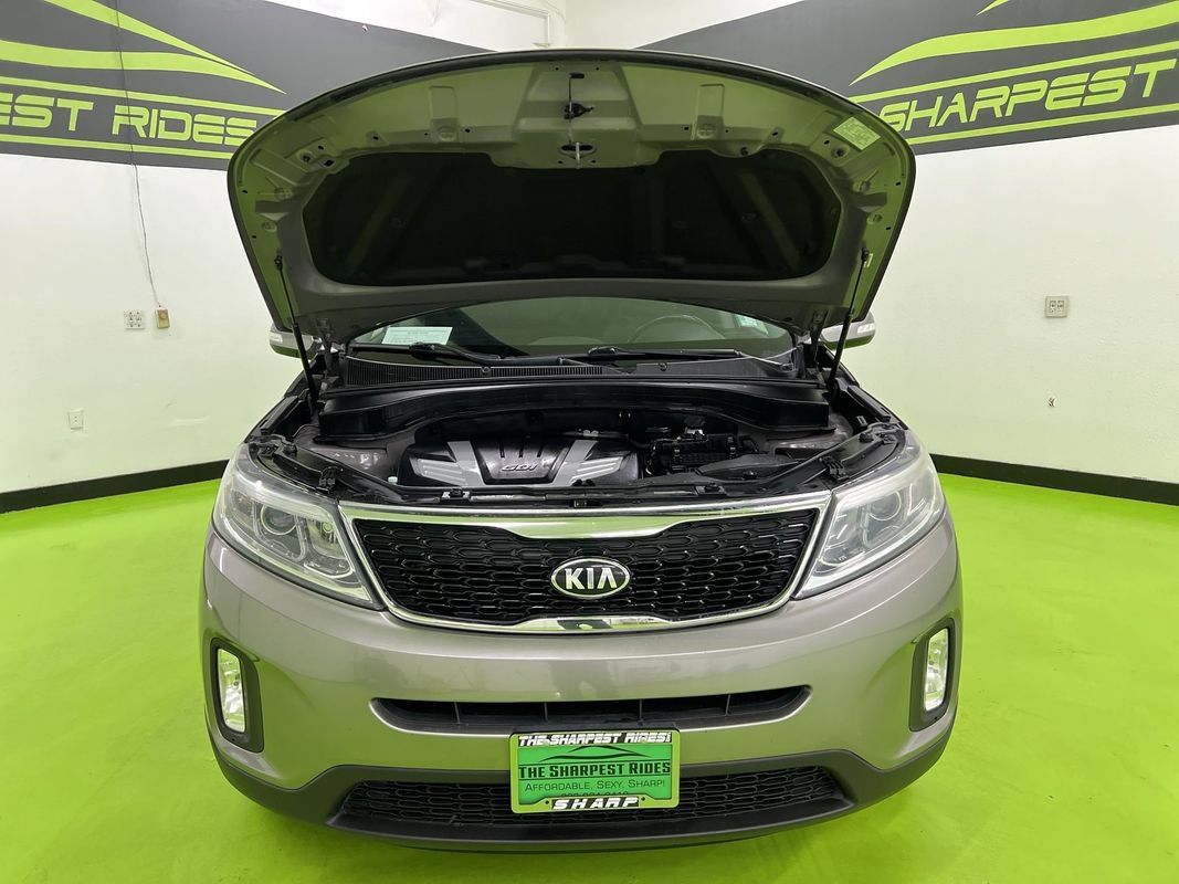 Used 2015 Kia Sorento LX AWD/4WD image 4