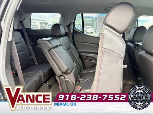 Used 2023 GMC Acadia SLT AWD/4WD image 21