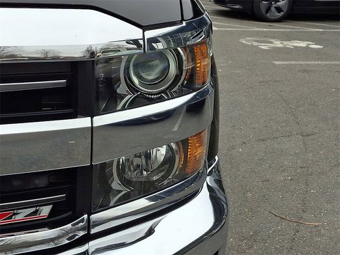 Used 2018 Chevrolet Silverado 2500 LTZ w/ Duramax Plus Package image 9