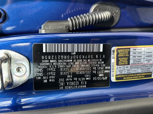 Used 2024 Kia Sportage EX image 32