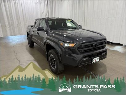 New 2025 Toyota Tacoma SR5