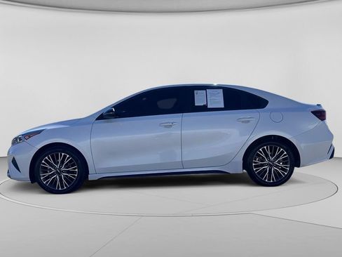 Used 2023 Kia Forte GT-Line w/ GT-Line Premium Package FWD image 11