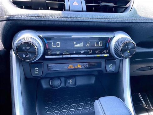 Used 2025 Toyota RAV4 XLE w/ Convenience Package FWD image 24