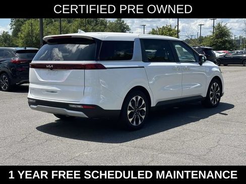 Used 2024 Kia Carnival EX FWD image 2