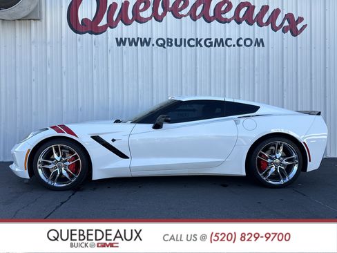 Used 2015 Chevrolet Corvette Stingray Coupe w/ 2LT Preferred Equipment Group image 1