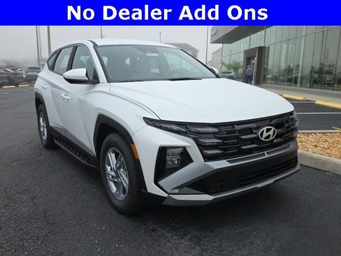 New 2026 Hyundai Tucson SE image 1