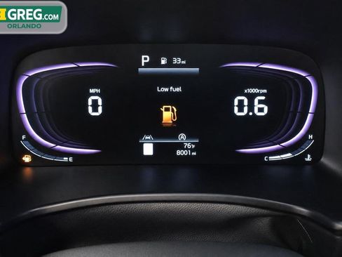 Used 2025 Kia Soul LX FWD image 11