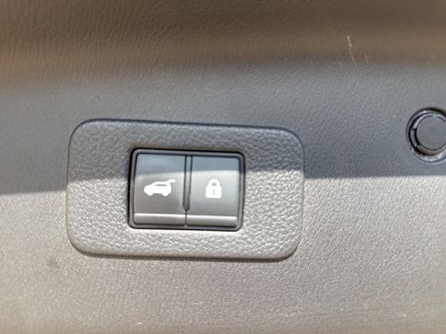 Certified 2024 Nissan Armada SL image 27