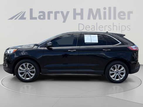 Used 2021 Ford Edge Titanium AWD/4WD image 2
