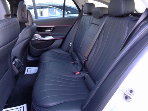 Used 2025 Mercedes-Benz E 450 4MATIC All-Terrain Wagon image 17