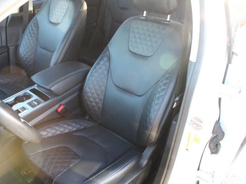 Used 2023 Ford Edge Titanium w/ Equipment Group 301A image 13