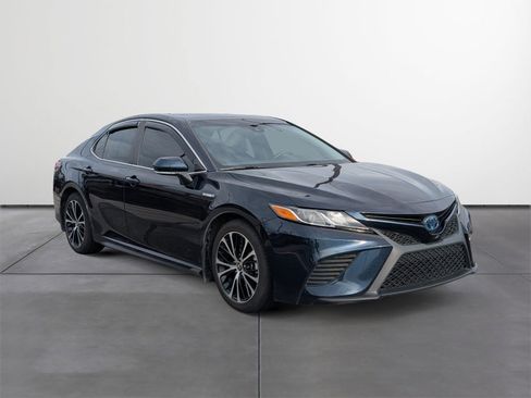 Used 2020 Toyota Camry SE image 7