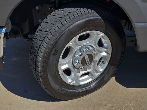 New 2026 Ford F250 XLT image 27