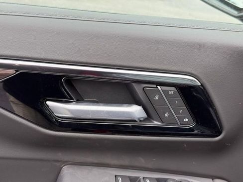 New 2026 Chevrolet Suburban LT w/ Comfort Package image 12