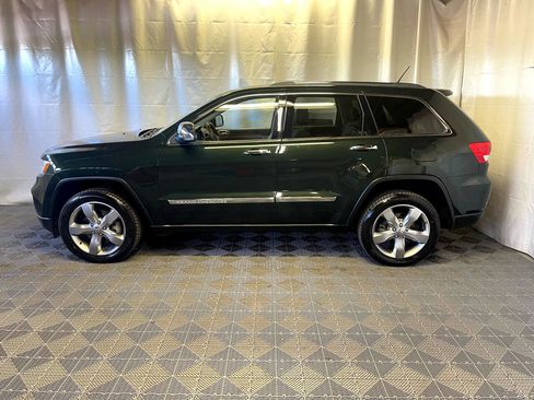 Used 2011 Jeep Grand Cherokee Overland image 5