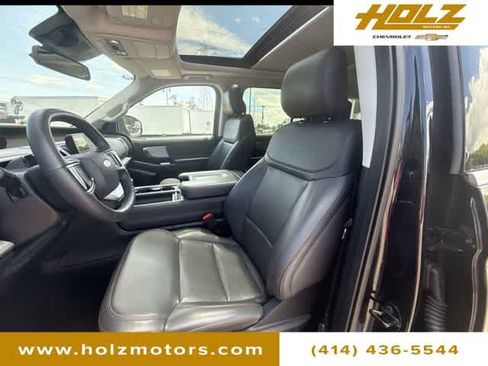 Used 2025 Ford Expedition Active AWD/4WD image 20