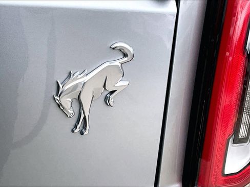 Certified 2021 Ford Bronco Outer Banks image 10