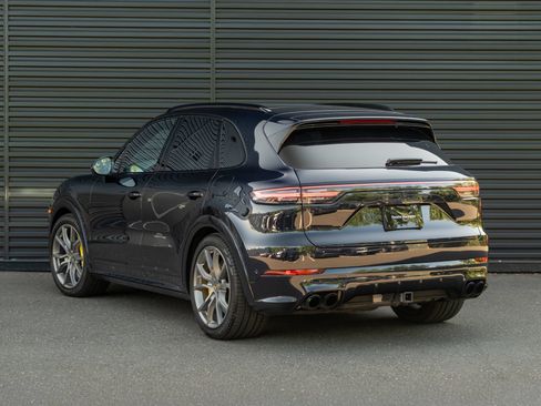 Certified 2023 Porsche Cayenne Turbo S AWD/4WD image 3