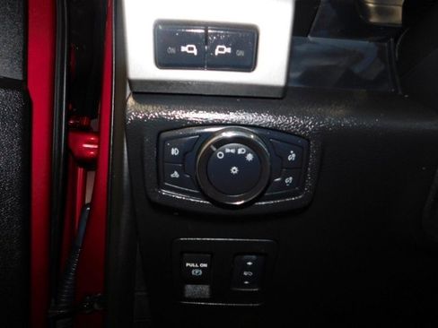 Used 2018 Ford F150 Lariat image 22