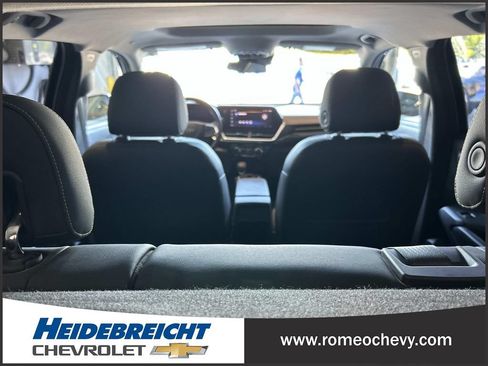 Used 2024 Chevrolet Trax ACTIV w/ Sunroof Package FWD image 30
