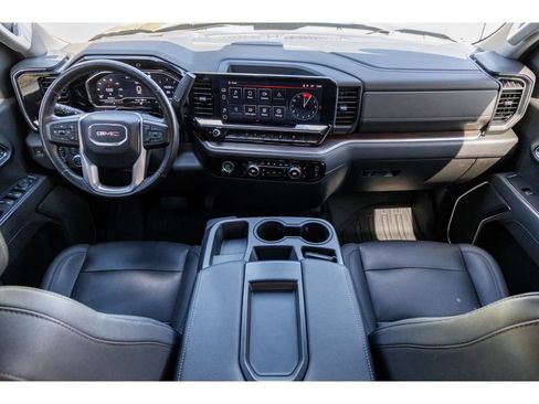 Used 2022 GMC Sierra 1500 SLT AWD/4WD image 12