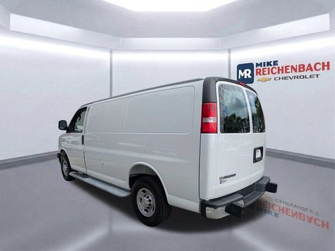 Used 2025 Chevrolet Express 2500 w/ Driver Convenience Package RWD image 6