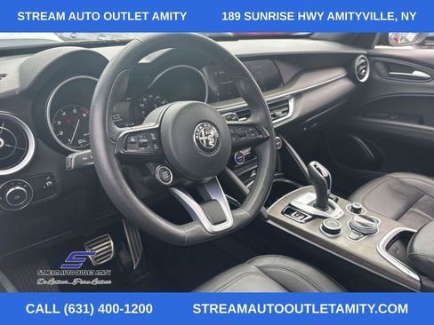 Used 2022 Alfa Romeo Stelvio Ti image 26