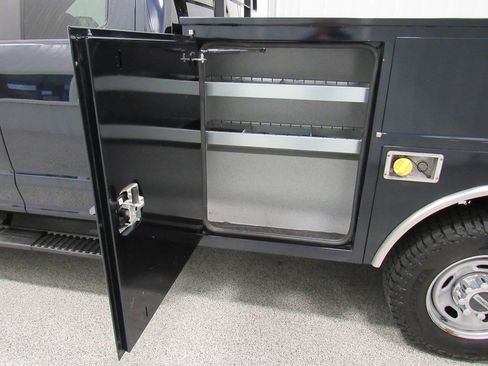 Used 2022 Ford F250 XL w/ Power Equipment Group AWD/4WD image 18