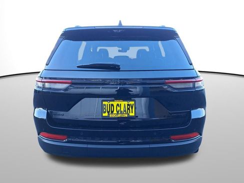 New 2025 Jeep Grand Cherokee Limited w/ Luxury Tech Group II image 4