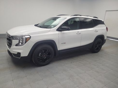 Used 2023 GMC Terrain AT4 image 2