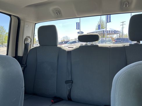 Used 2018 RAM 1500 ST w/ SXT Appearance Group AWD/4WD image 20