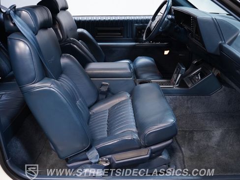 Used 1989 Oldsmobile Toronado Trofeo FWD image 39