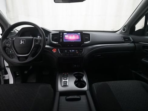 Certified 2023 Honda Ridgeline Sport image 5