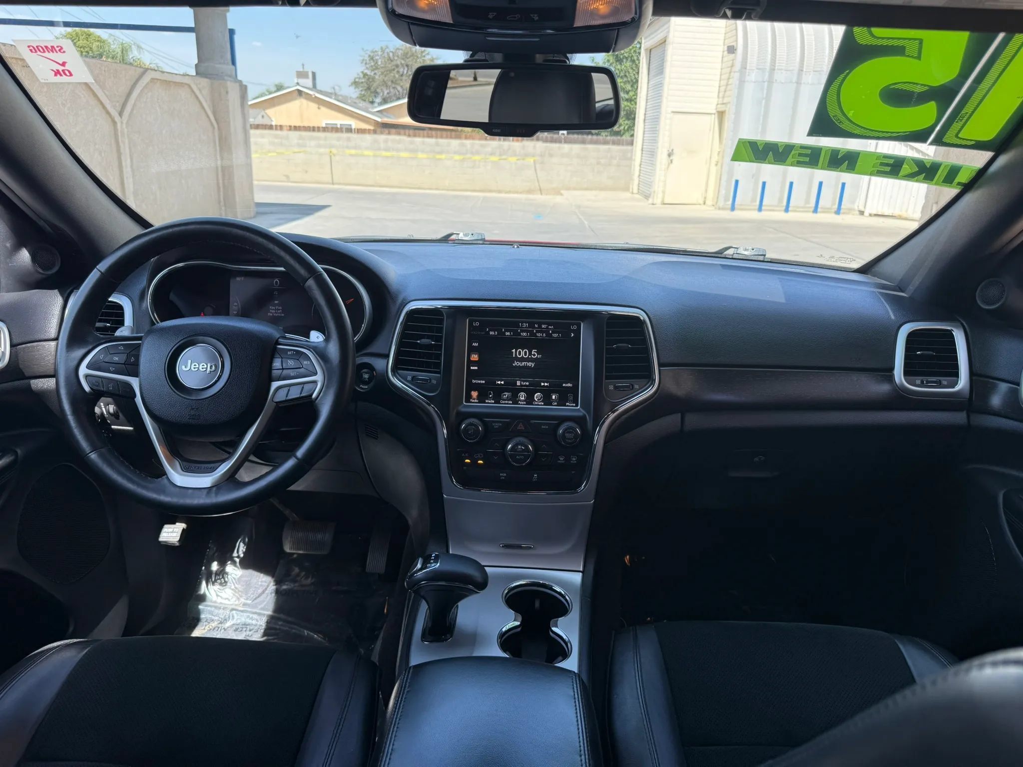 Used 2015 Jeep Grand Cherokee Altitude RWD image 14