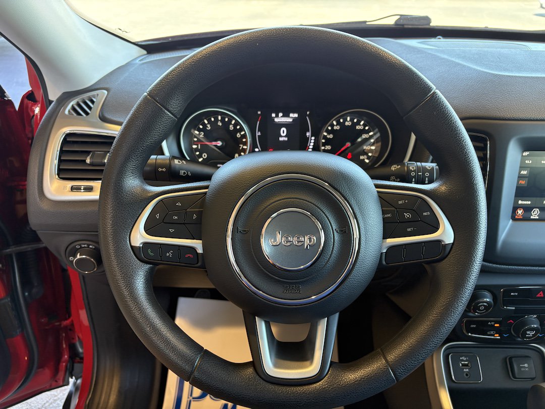 Used 2020 Jeep Compass Sport FWD image 11