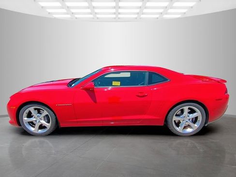 Used 2014 Chevrolet Camaro SS w/ RS Package RWD image 5