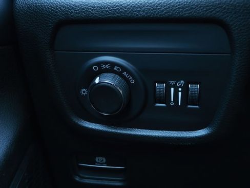 New 2025 Jeep Grand Cherokee Laredo X image 15