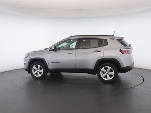 Certified 2019 Jeep Compass Latitude w/ Popular Equipment Group AWD/4WD image 18