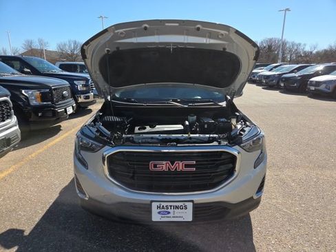 Used 2018 GMC Terrain SLE image 11