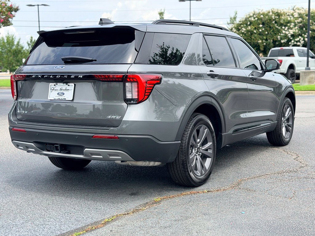 New 2026 Ford Explorer Active w/ Active Comfort Package AWD/4WD image 4
