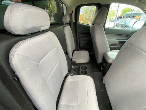 Used 2022 Chevrolet Colorado W/T w/ WT Convenience Package AWD/4WD image 22