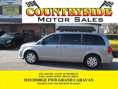 Used 2018 Dodge Grand Caravan SE w/ UConnect Hands-Free Group image 1