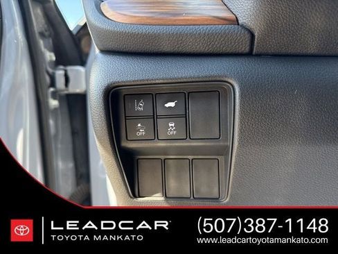 Used 2022 Honda CR-V Touring image 24