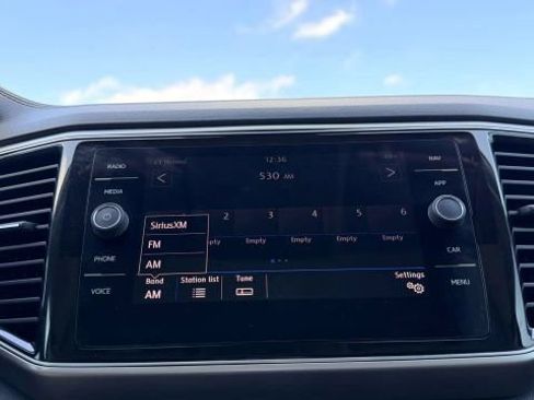 Used 2019 Volkswagen Atlas SEL Premium image 45