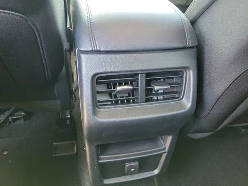 Used 2019 Ford Edge SEL FWD image 15