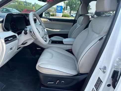 Certified 2023 Hyundai Palisade Limited image 10