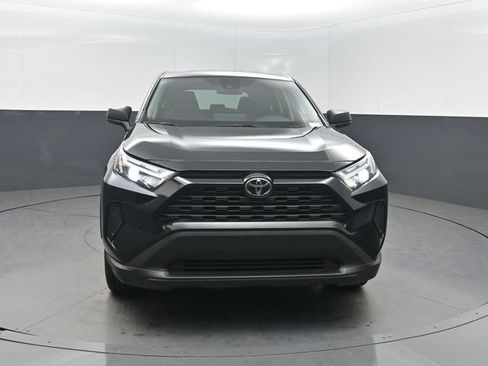 Used 2024 Toyota RAV4 LE image 38